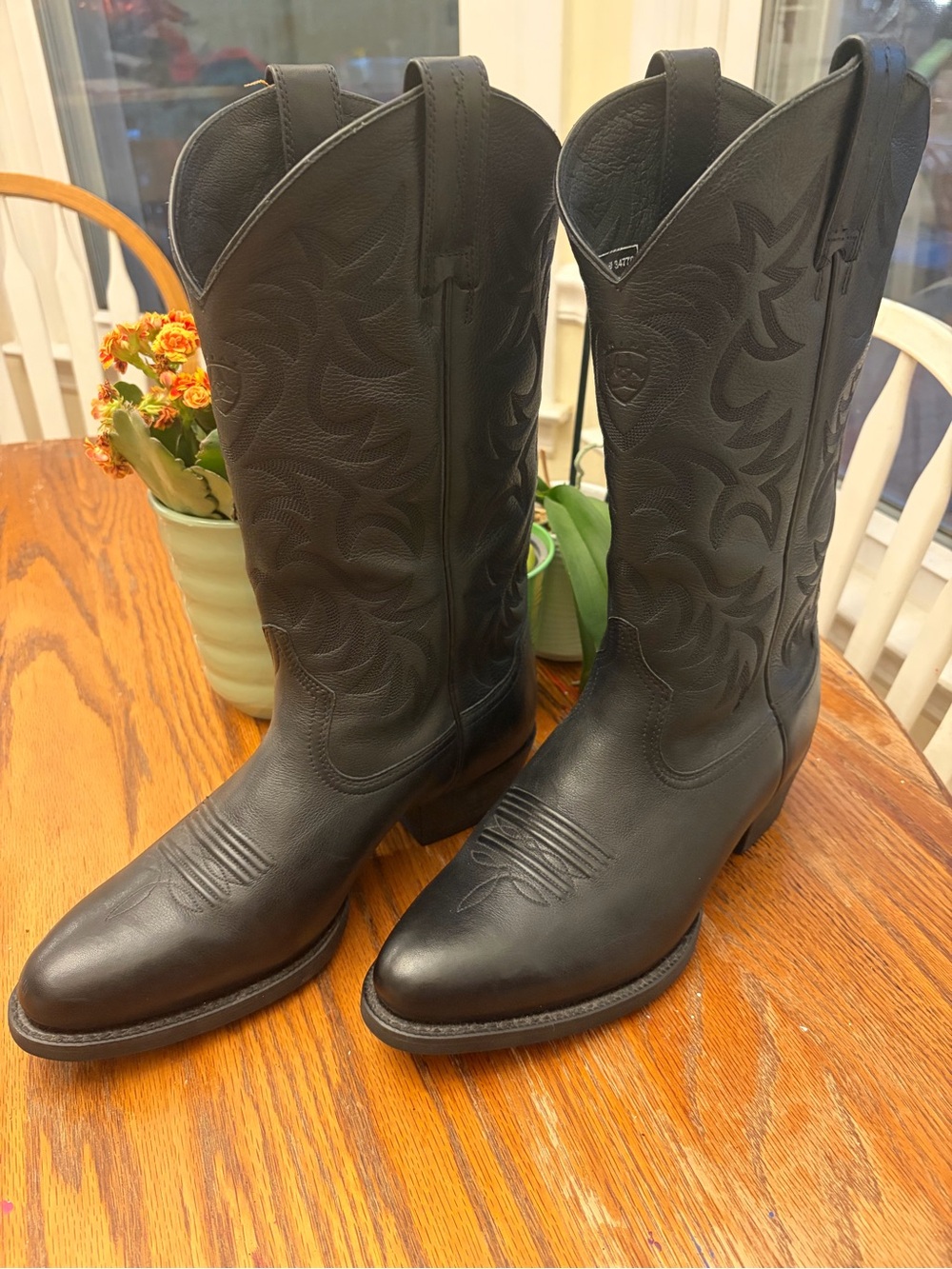 Ariat Mens 8.5 EE WIDE Heritage Round Toe Cowboy Boots Black Deertan 34770